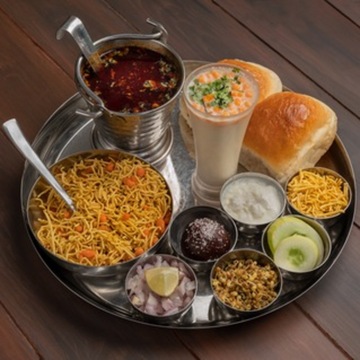 breakfast-HotelMamaShri-Grobizz.in-5